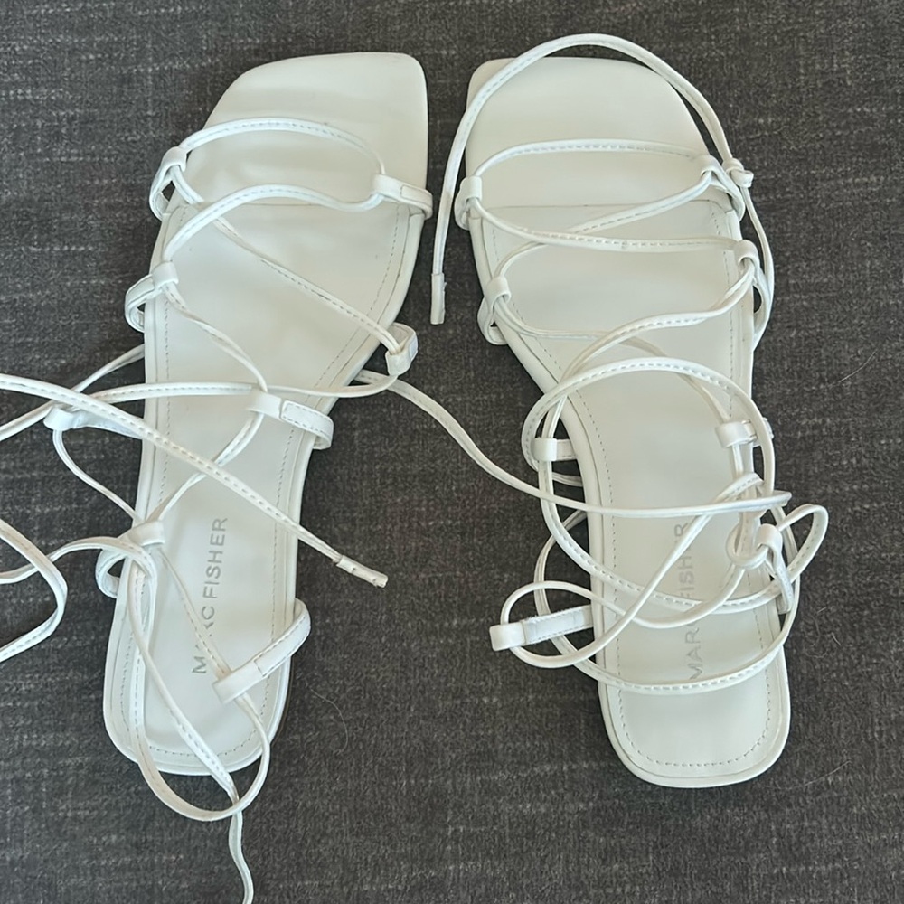 Marc fisher strap y sandals